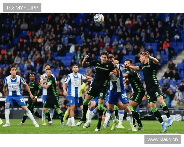 西甲黑马持续表现稳健，欧战赛场再显竞争力引人关注