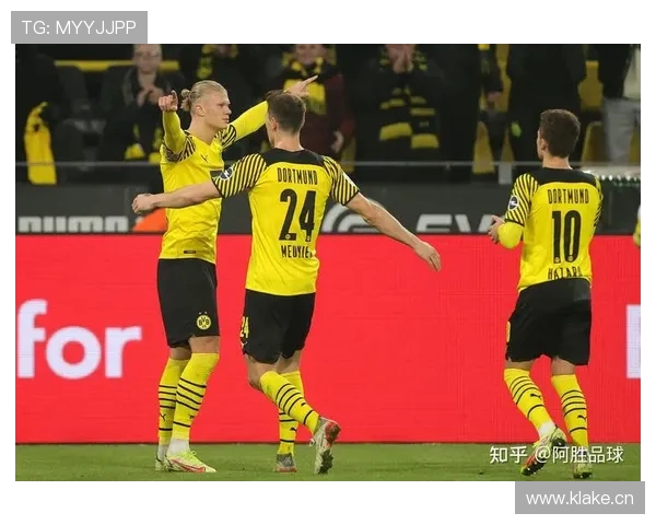 多特蒙德年轻阵容关键时刻崩盘，稳定性面临考验